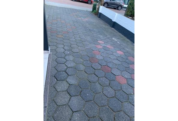 6 kantige opritstenen ca 60m2 - a84452c5-9e11-4ea7-817d-206e52693ad3