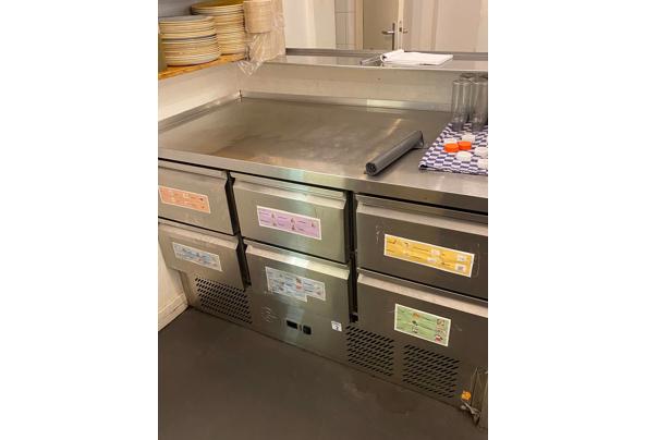6 deurs Koelwerkbank - WhatsApp-Image-2026-07-14-at-10-30-47 6 deurs Koelwerkbank - WhatsApp-Image-2026-07-14-at-10-30-47
