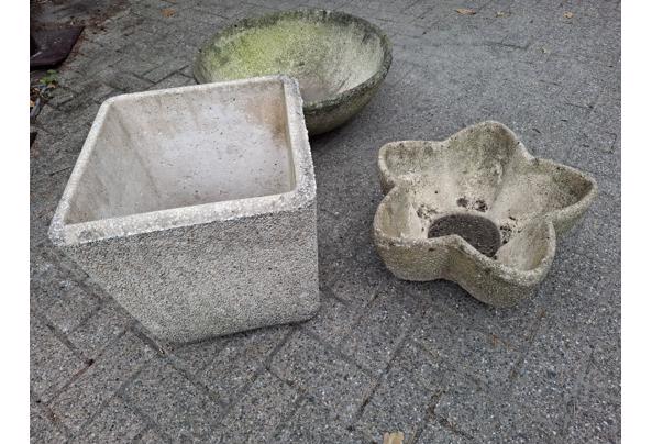 Grote zware bloembakken / plantenbakken - 20250903_140947
