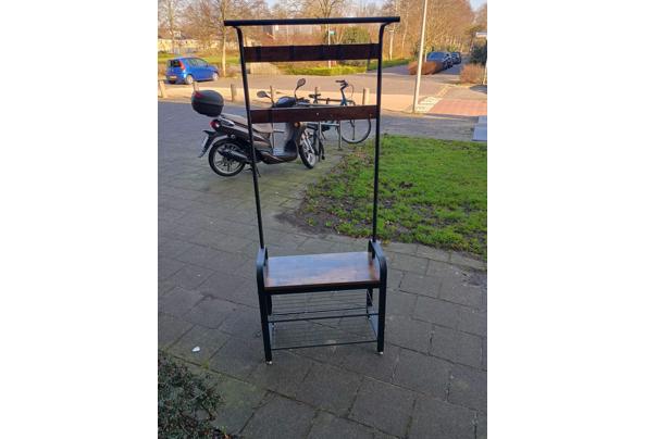 Kapstok en wasmand - IMG-20260309-WA0004