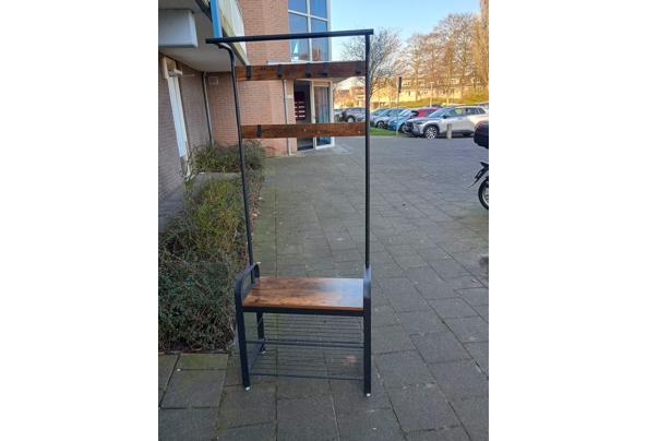 Kapstok en wasmand - IMG-20260309-WA0005