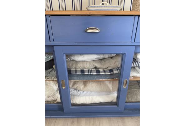 Lage kast met glazen deuren (dressoir model) - 794CEEC8-564D-4722-B301-3DF0BBDD8981