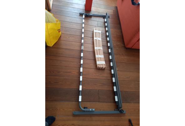 bedframe metaal 200x90 cm met wieltjes IKEA - 20260525_135936