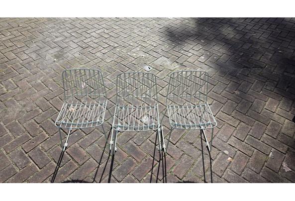 3 kleine stoeltjes - 3-6 jaar - 20261011_123704
