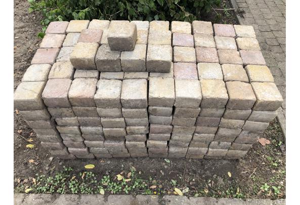 Getrommelde stenen 10x10 en 15x15 gemêleerd  - 65B20012-6D6E-4315-A327-2A9613F1EF96