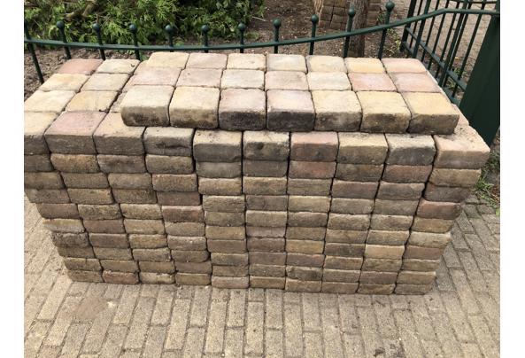 Getrommelde stenen 10x10 & 15x15 gemêleerd  - E0951F05-5BBC-4DAA-9483-7BBEA55DCA03