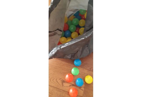 Plastic ballen - 17500096693335886123817267940723