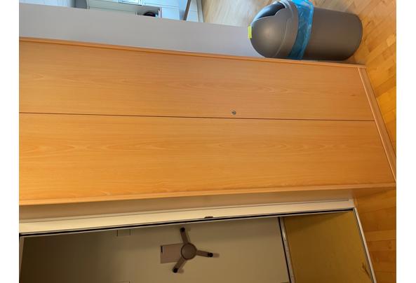 Kantoormeubels OP = OP - Hoge-houten-archiefkast
