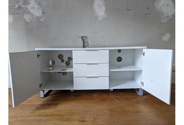 Witte hoogglans dressoir kast - PXL_20240202_093505352