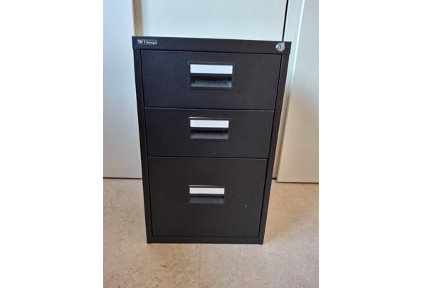 Metalen ladenkastje met sleutel (h64,br40,diepte40) - Richard's-black-metal-chest-of-drawers