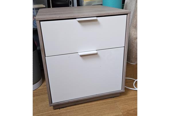 Ikea nachtkastje met 2 lades - 20251205_113858