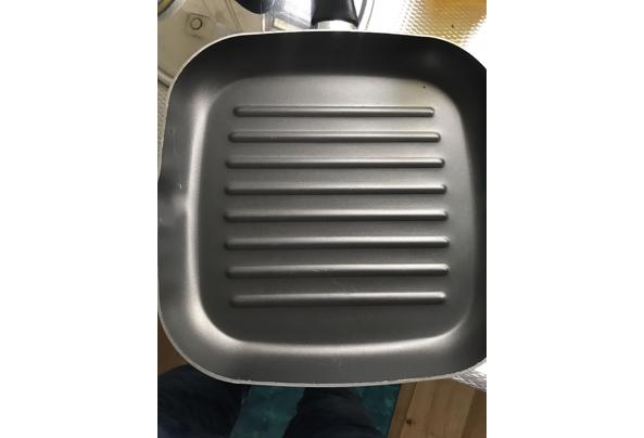 Aangeboden een nieuwe wok- en grillpan  - CB3D14B3-6AB1-4214-BD2F-B7A254B9E18C.jpeg