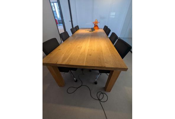 Grote houten (vergader)tafel 3m lengte - Afbeelding-van-WhatsApp-op-2025-04-08-om-16-23-29_43cde7a3