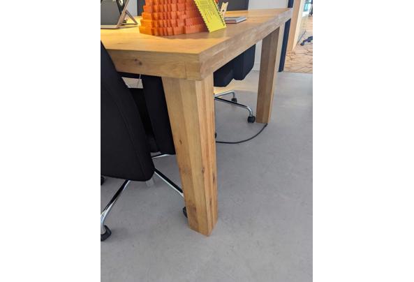 Grote houten (vergader)tafel 3m lengte - Afbeelding-van-WhatsApp-op-2025-04-08-om-16-23-29_99425d3c