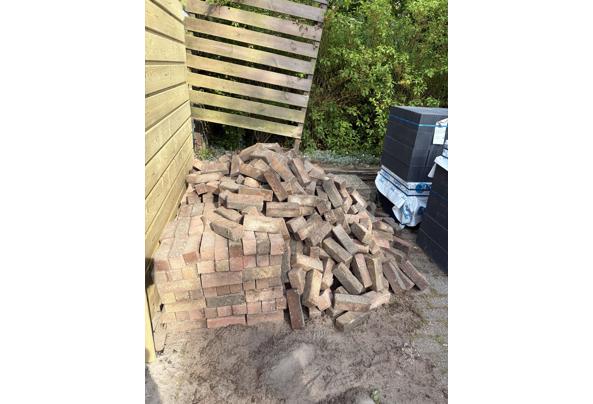 Gratis af te halen: diverse bestratingsmaterialen - IMG_6008