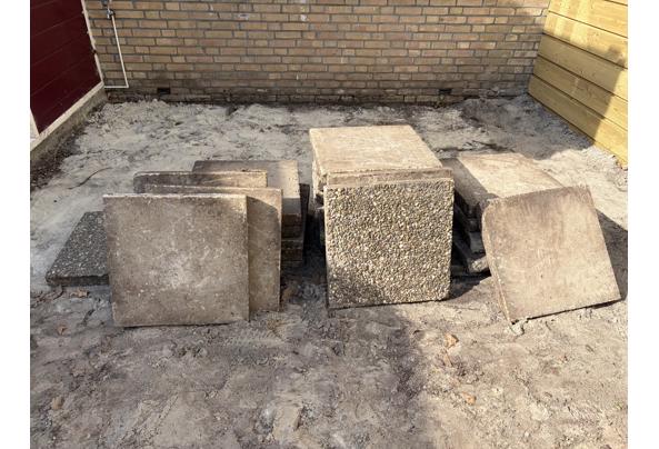 Gratis af te halen: diverse bestratingsmaterialen - IMG_6012