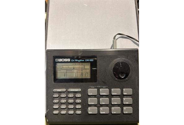Boss Dr. Rhythm DR-550 - IMG_5620