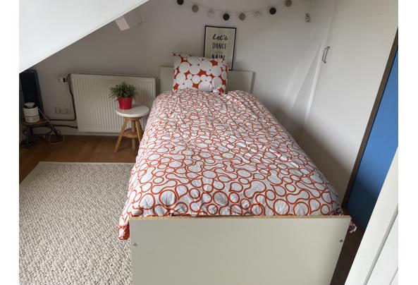 goed eenpersoonsbed met stevige lattenbodem - IMG_6256