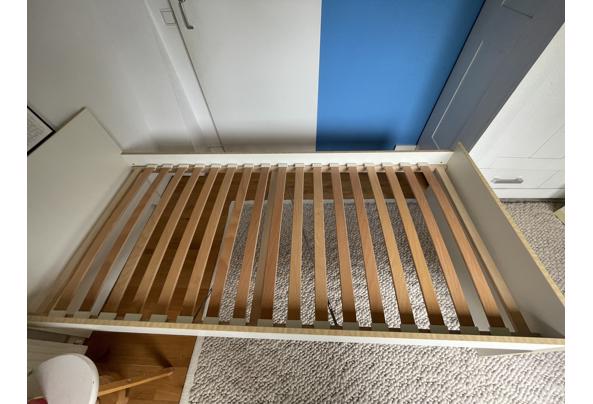 goed eenpersoonsbed met stevige lattenbodem - IMG_6258