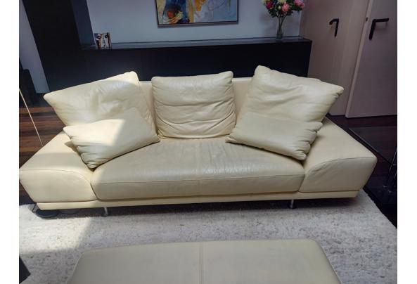 Rolf Benz bank, creme leer plus hocker - 20250530_141035
