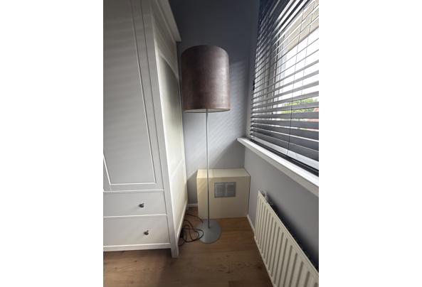 Gratis Staande Lamp - image