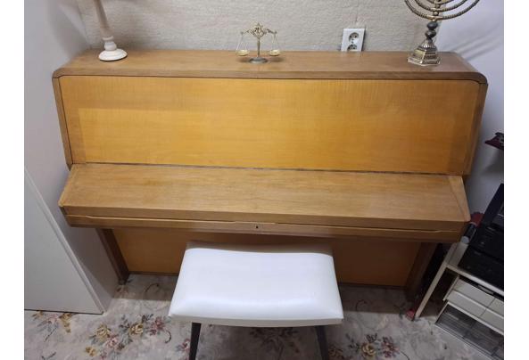 Rippen houten piano - IMG-20260425-WA0009
