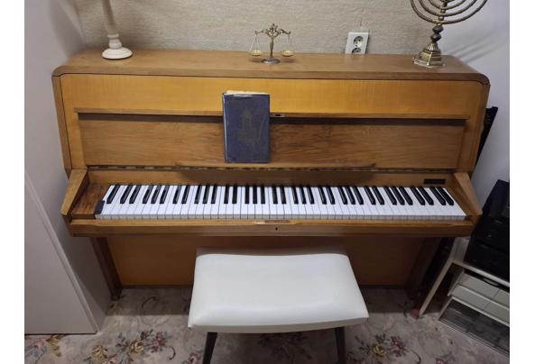 Rippen houten piano - IMG-20260425-WA0012
