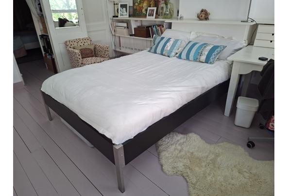 Bed 140x200 zeer goede staat en sterk  - 20250622_161259