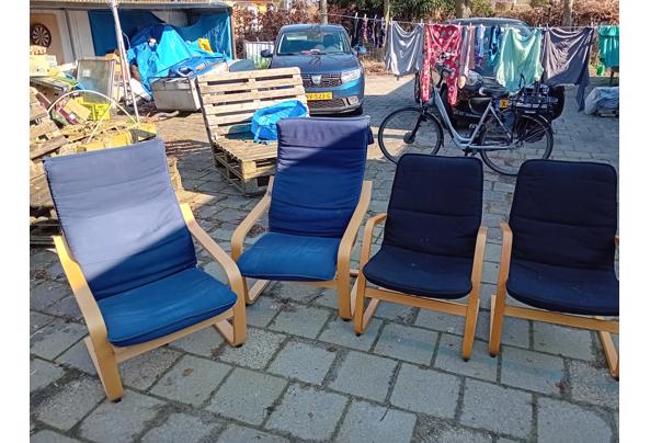 4 maal nette poang, 2 volwassen, 2 kinderstoelen - 20260319_101731