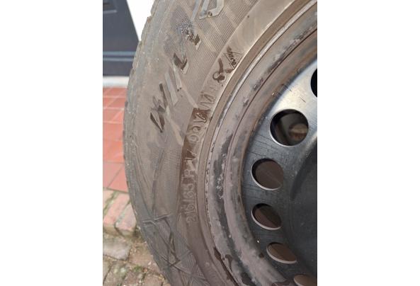 Winterbanden op stalen velgen tiguan 5x112 - 20251207_105508