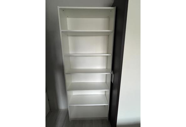 Ikea Billy boekenkast wit - gratis af te halen Bergen op Zoom - IMG_6828