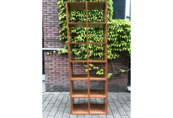 Kersenhouten boekenkasten  - 522816F0-9B8E-4574-842F-A3E648060DC6