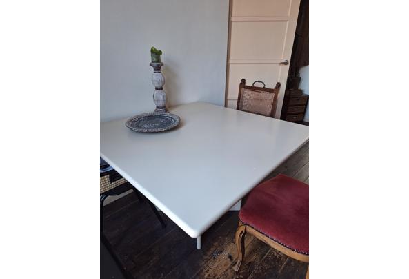 Mooie vierkante eettafel  - 20250420_094543