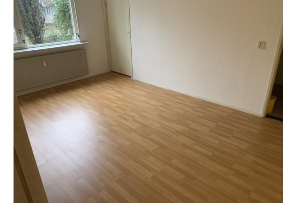 Laminaatvloer beuken 60 m2 plus een nieuw pak en plinten - IMG_6171