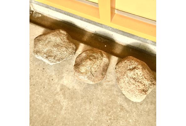 Drie grote stenen - zwerfkeien3