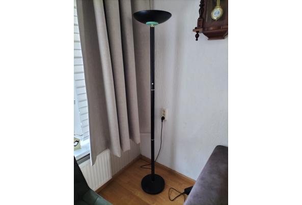 Vloerlamp zwart/groen - IMG20260705203012 Vloerlamp zwart/groen - IMG20260705203012