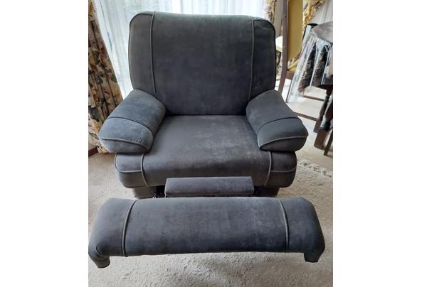 2 relaxfauteuils met uitklapbaar voetendeel - 20260605_195401