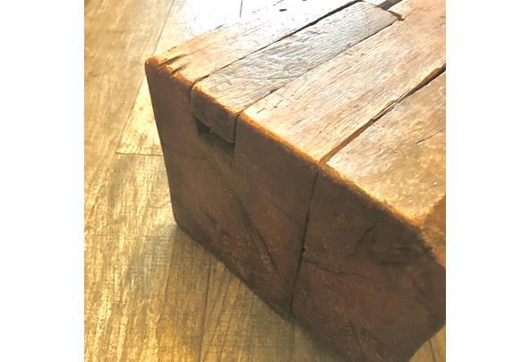 Drie eikenhouten blokken antiek hout - Houtblok-2