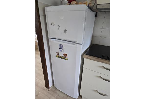 Koelkast met vriesvak en wasmachine gratis - 20250610_102742