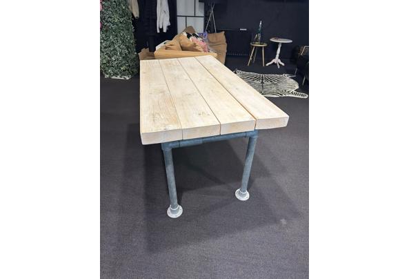 Gratis af te halen houten tafels - WhatsApp-Image-2025-12-05-at-11-13-02-(2)