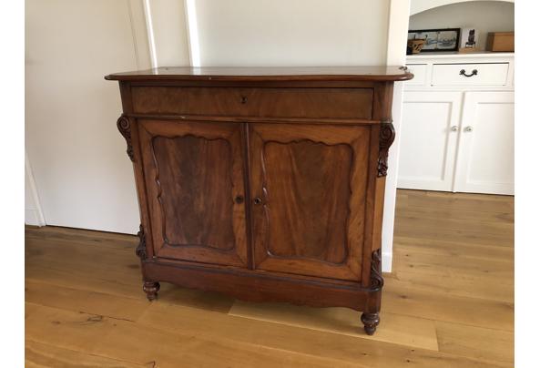 Antiek kastje - 7D88D602-E2BE-4B09-ACF3-96B1BD7786CD