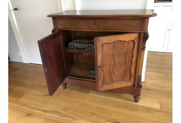 Antiek kastje - F377972D-4836-4F29-AC65-1814030D2FE1