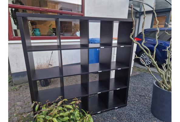 mooie boekenkast en ladekast  - 1000170511