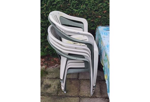 Eenvoudige tuinstoelen - 20241228_150506