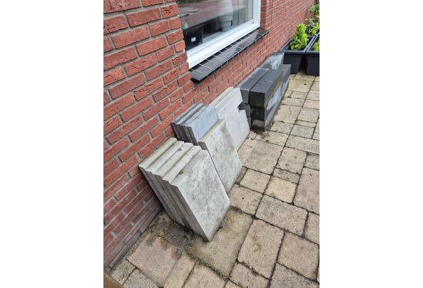 Diverse betontegels - 20260504_073803