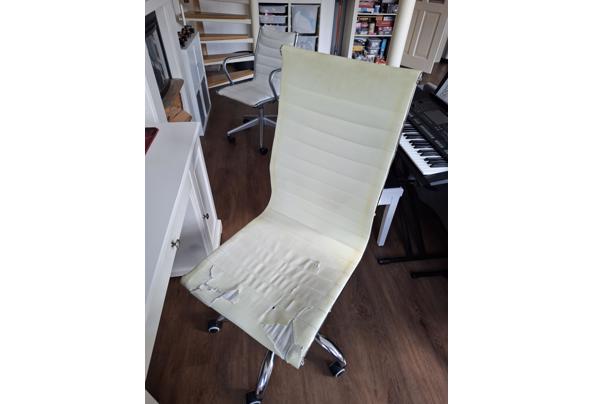 Witte bureau stoel met wielen - 20250912_151029