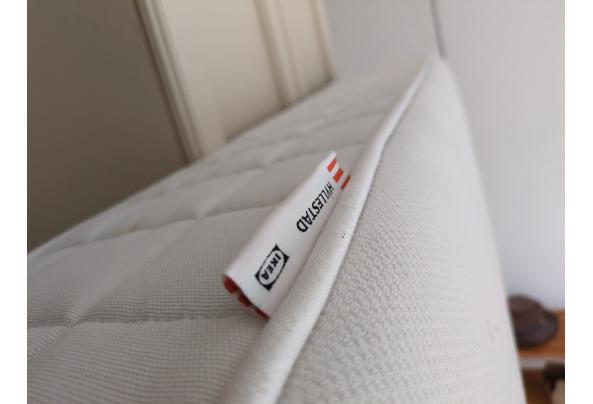 Matras 200x140 - 17489624386112352726385716620941