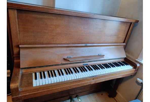 L. Simon upright piano (Amsterdam Oost) - IMG20251117115155 L. Simon upright piano (Amsterdam Oost) - IMG20251117115155