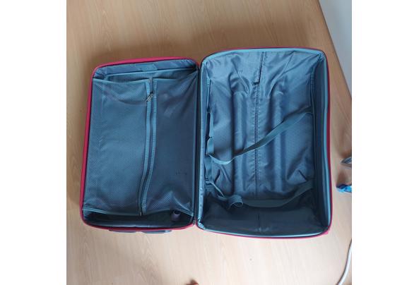 Rode samsonite koffer stof - 20260810_092901