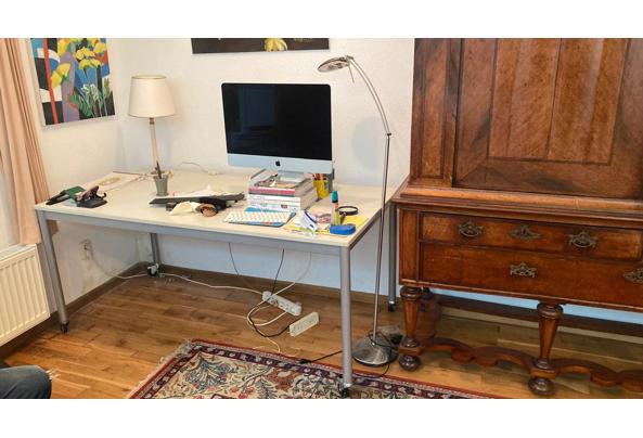 eenvoudig bureau of (eet)tafel - bureau